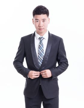 —Pngtree—business photos of young men_1716300_0